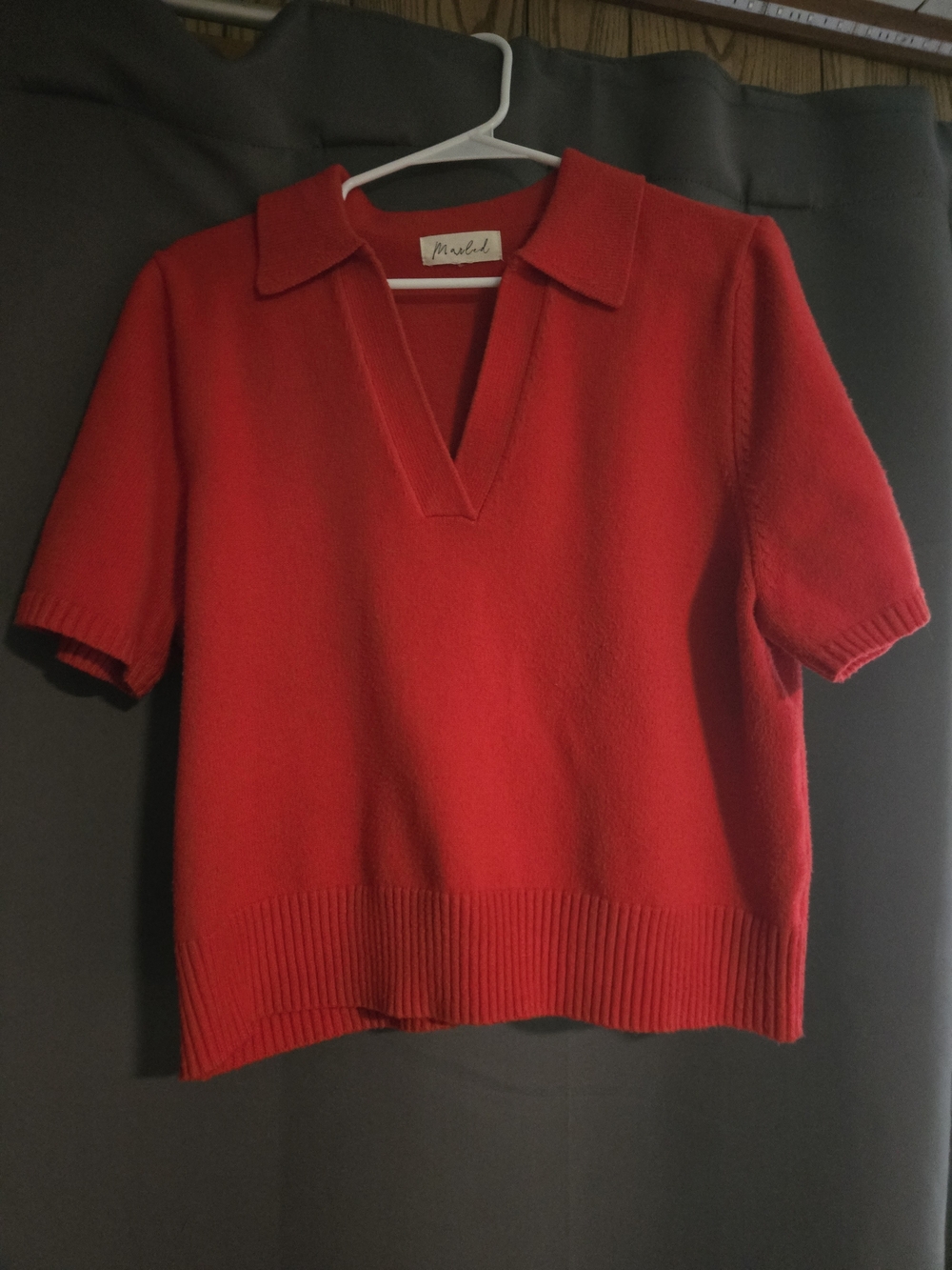 Marled Red V-Neck Short Sleeve Sweater
